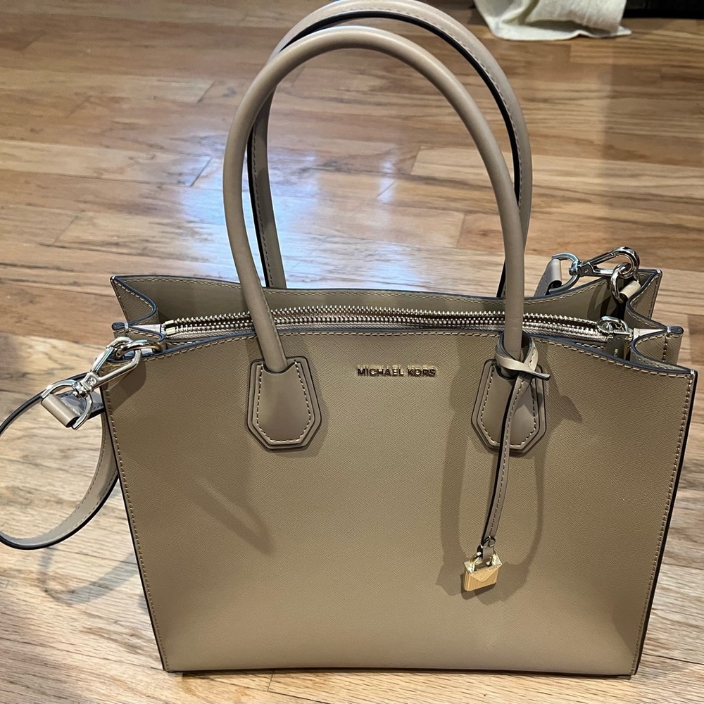 Michael Kors Tote
